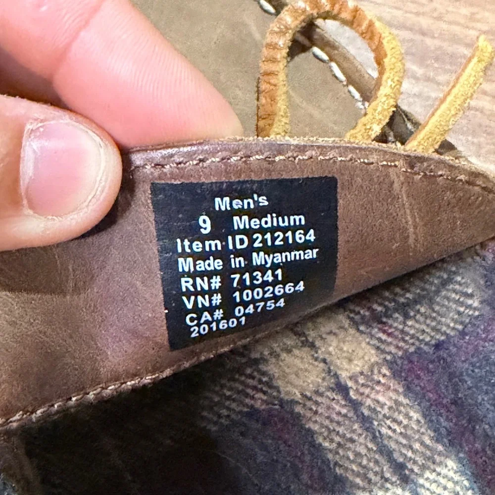 LL Bean Moccasin Slippers Mens 9 Brown Good Flannel Lined Leather 212164